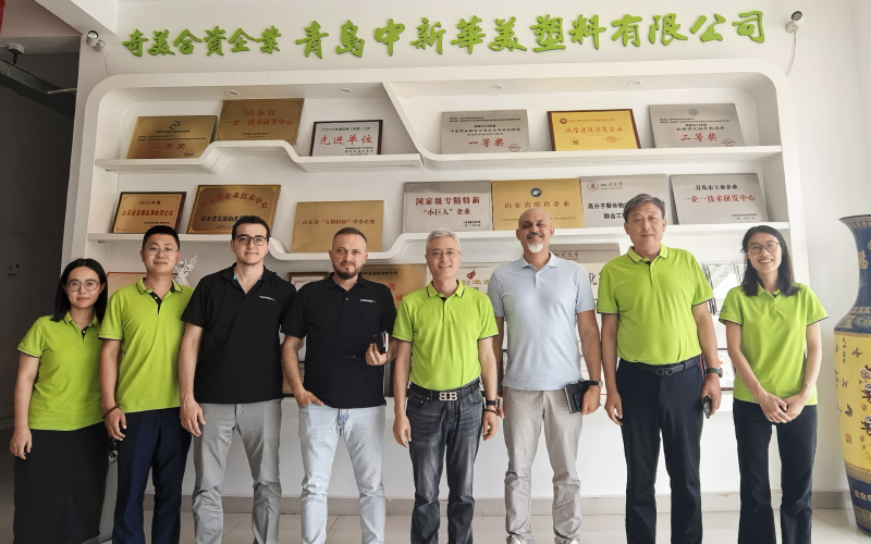 歡迎歐洲汽車注塑廠客戶蒞臨青島中新華美參觀考察